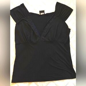 🌟Black Lacey VNeck Short Sleeve Dress Top Size L🌟